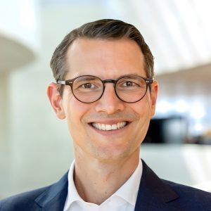 Prof. Dr. (Medicine) Simon Thelen Prof. Dr. (Medicine) Simon Thelen